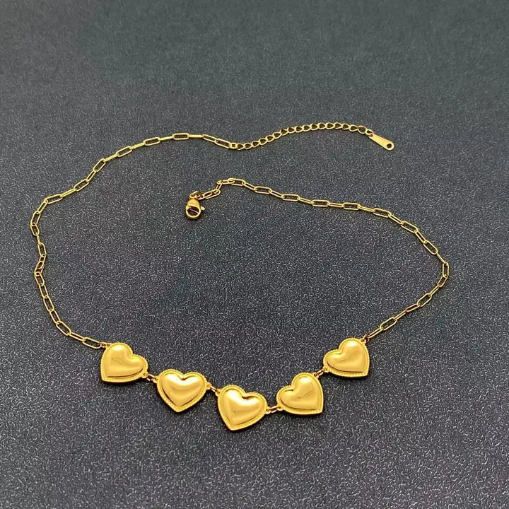 5 Glossy Heart Linked 18K Gold Plated Stainless Steel Necklace)