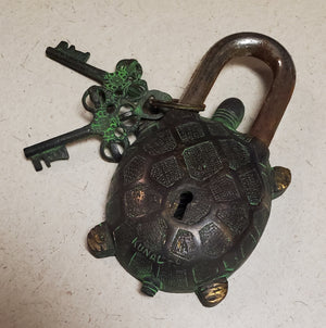 Large Brass Antique Green Turtle Lock with 2 Keys