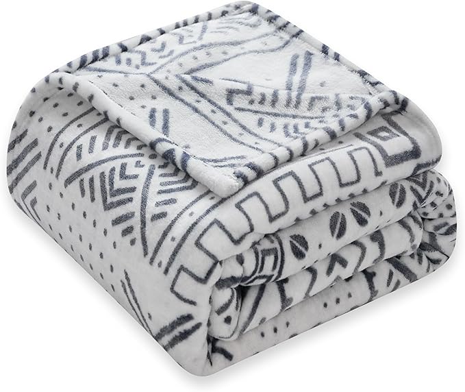 Home Super Soft Christmas Twin Blanket 60x80 Inches, Premium Lightweight Silky Fleece Face Fabric with Fluffy Fuzzy Sherpa Reverse Bed Blanket for All Season, 60"x80", Symbol Light Grey
