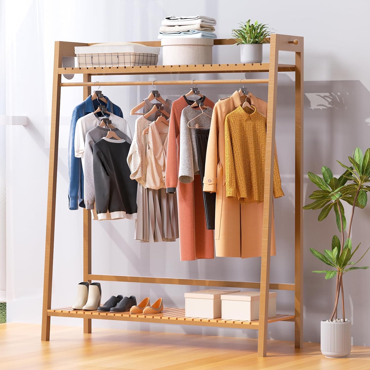 LIZMSIE 10PCS Space Saving Hangers, Heavy Duty Hanger Hooks, Space Savers Triangles with Bear-Shaped for Hangers, Plastic Clothes Hanger.