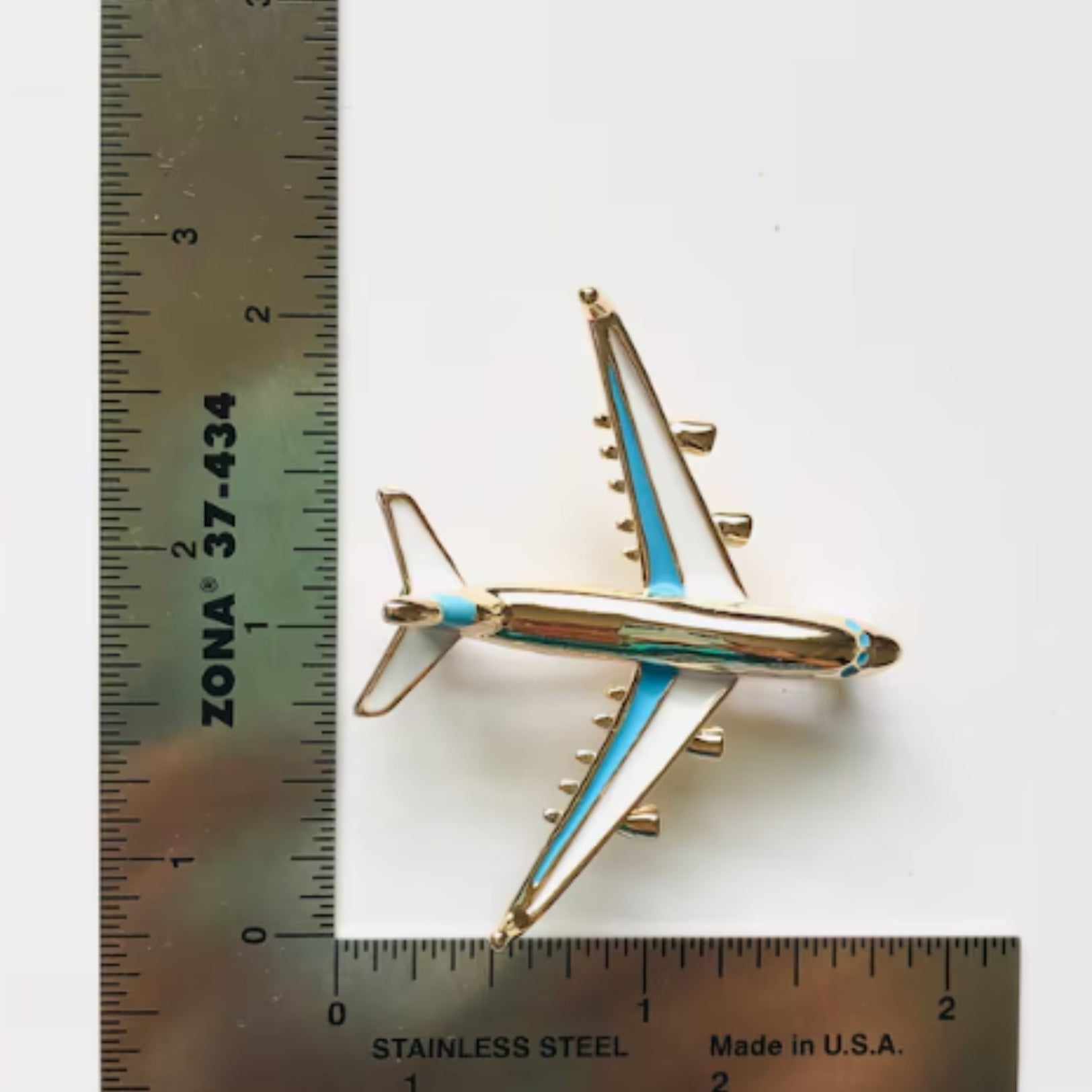 Enamel Airplane Brooch: Stylish Accessory For Aviation Lover