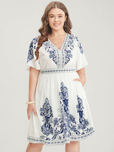 Bandana Blue / White Print Ruffle Sleeve V Neck Pocket Knee Dress