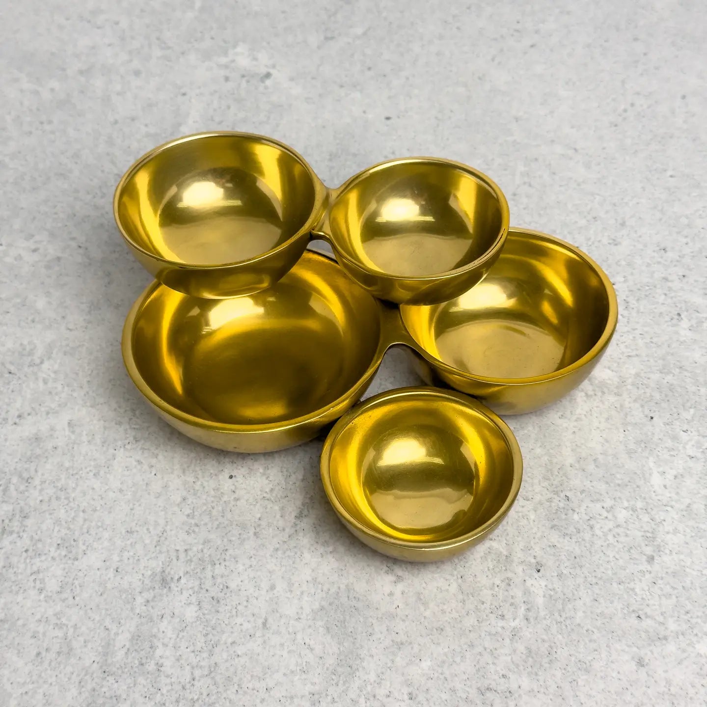 Gold 5-Cluster Bowl