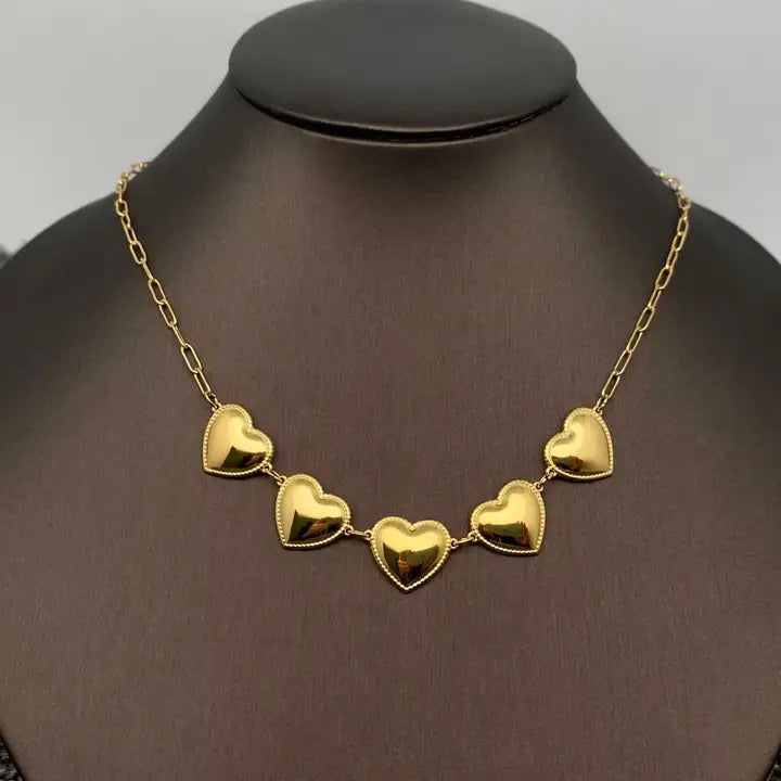 5 Glossy Heart Linked 18K Gold Plated Stainless Steel Necklace)