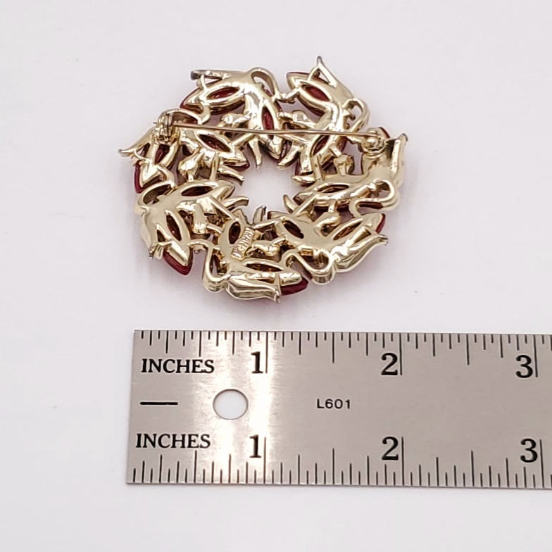 Vintaged Kramer Burgundy Thermoset Brooch