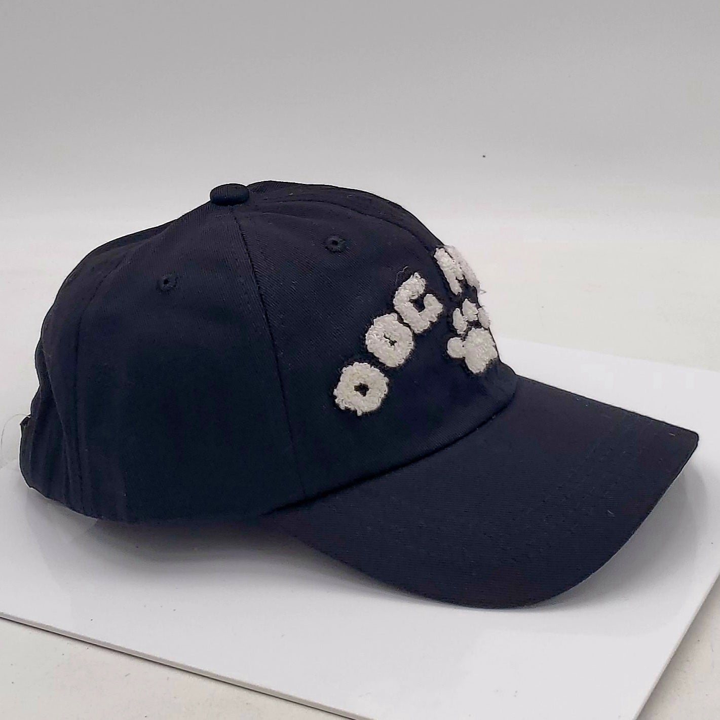 "DOG MOM" Baseball Cap/Hats- Black