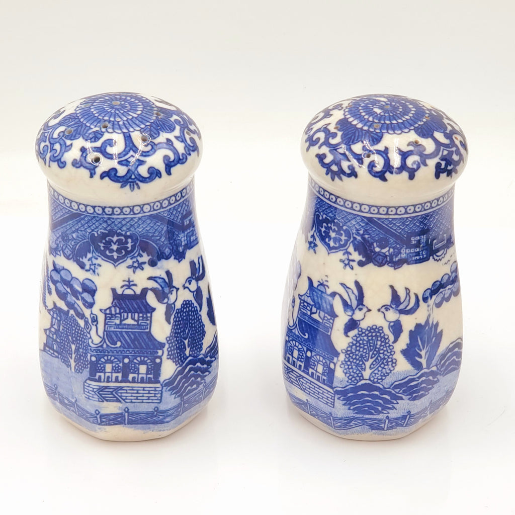 Vintage Japanese Moriyama Set of 2 Blue Willow Muffineer Porcelain Sugar Shakers
