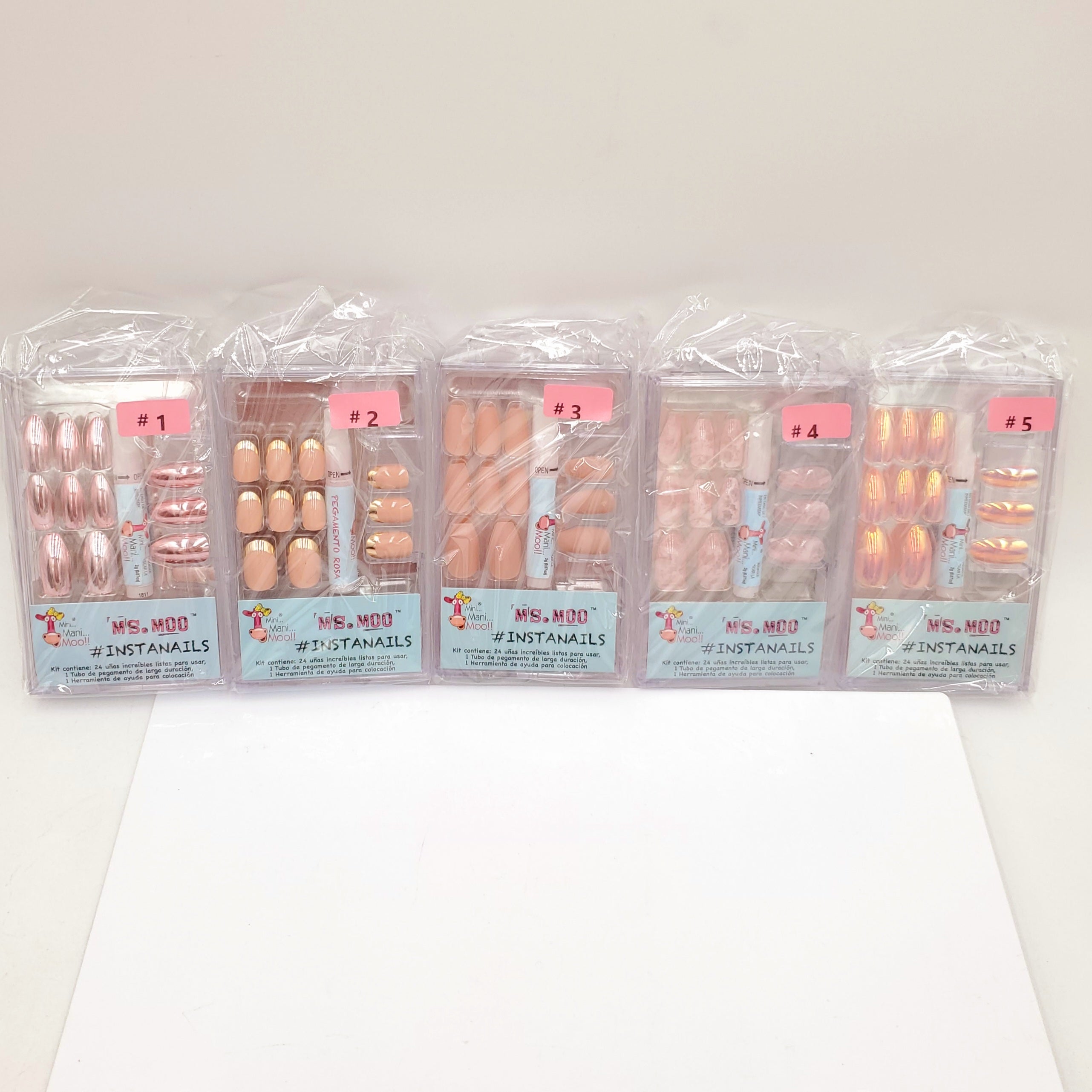 Pretty Women Nails w/Glue Assorted