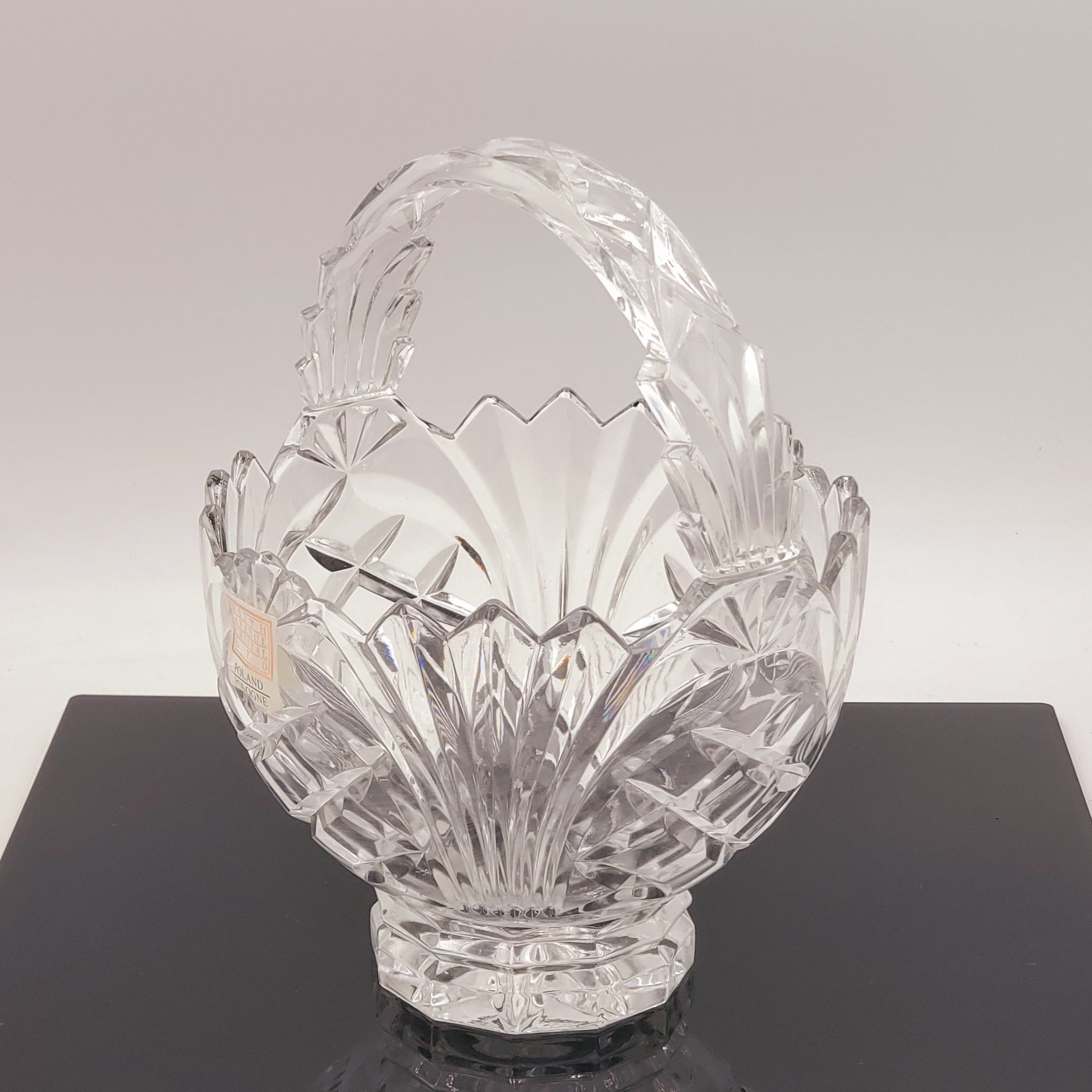 Fifth Avenue Vintage Wellington Basket 24% Lead Crystal-Made in Poland