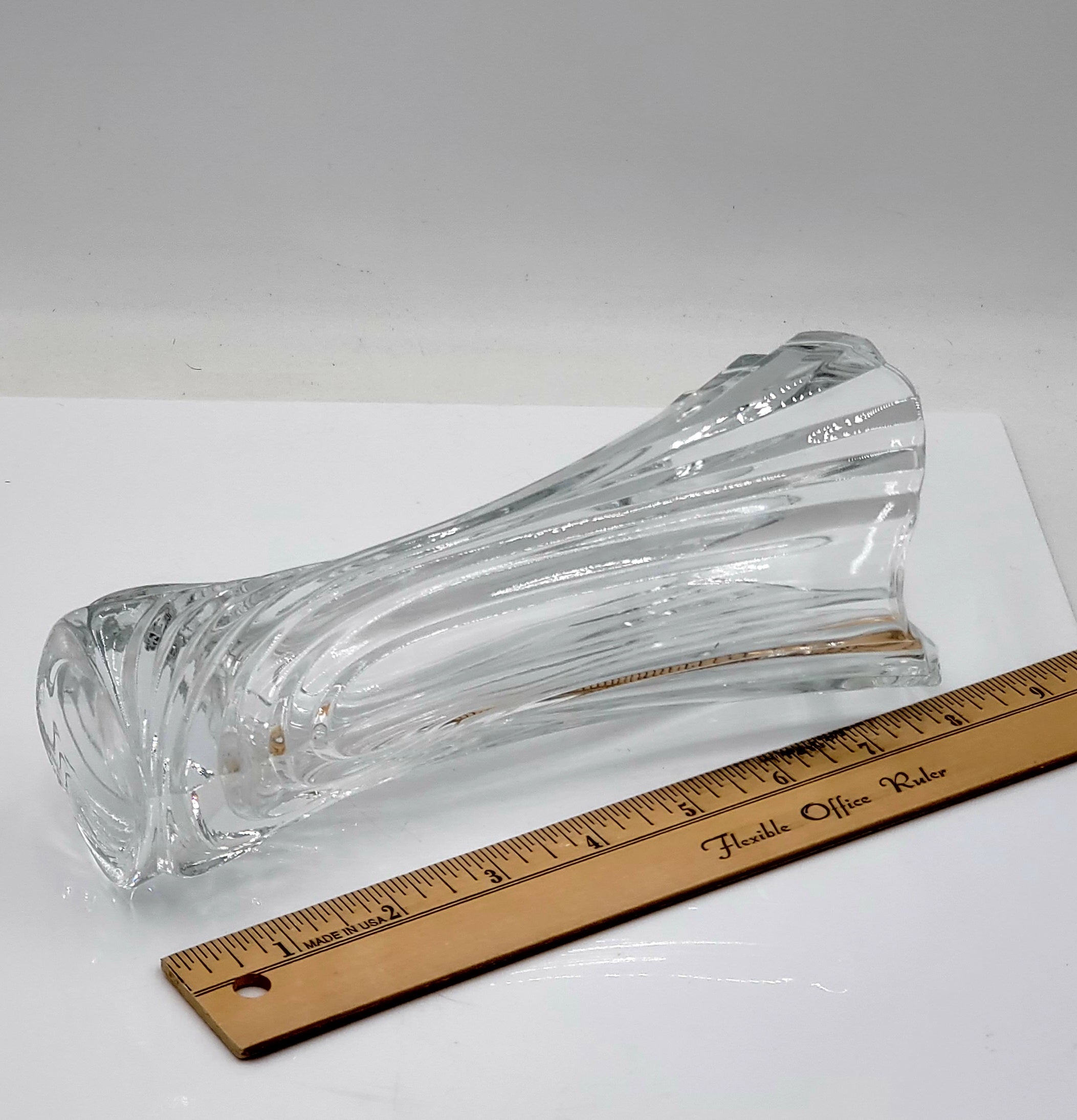 Mikasa Flores Crystal Bud Vase