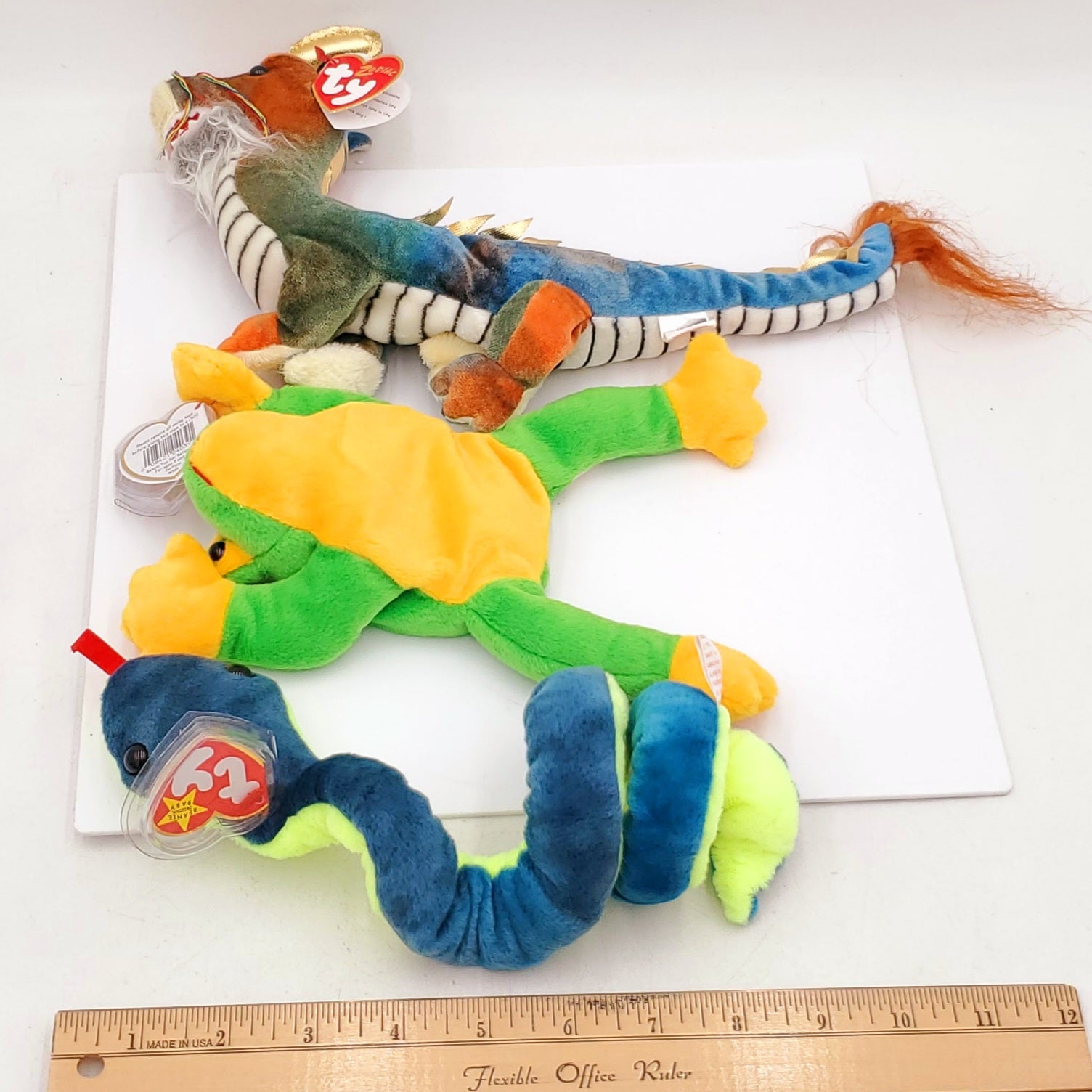 Beanie Babies 3 Pack-1997 Hissy the Snake, 1997 Smoochy the Frog and 2000 Zodiac Dragon