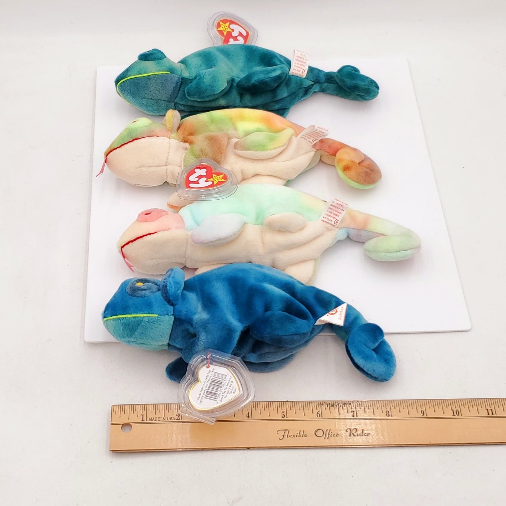 1997 Beanie Babies 4 Pack- Iggy the Iguana, Rainbow the Iguana, Rainbow the Chameleon and Iggy the Tie Die Iguana