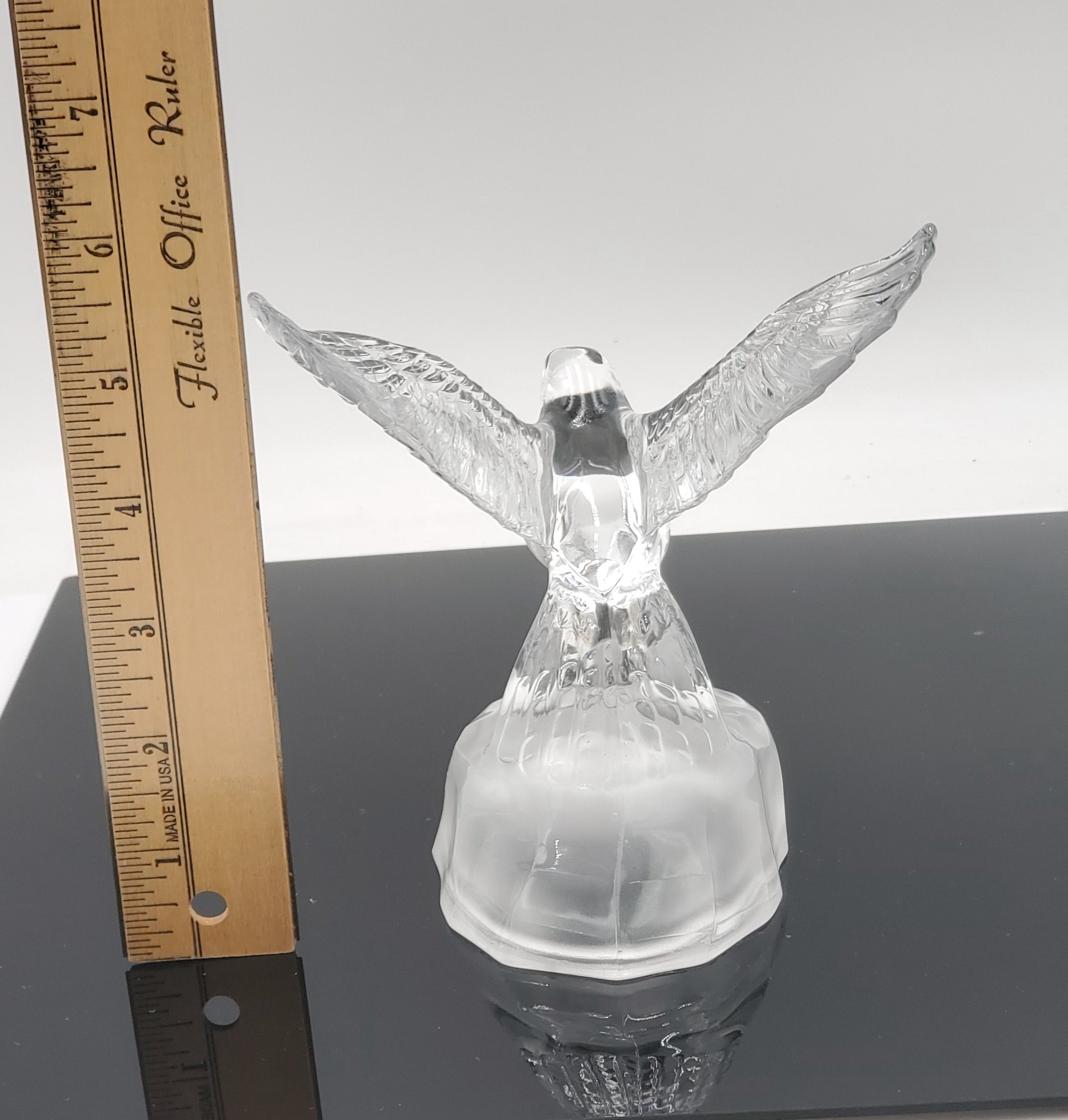 Cristal D'Arques Lead Crystal Dove in Flight Figurine