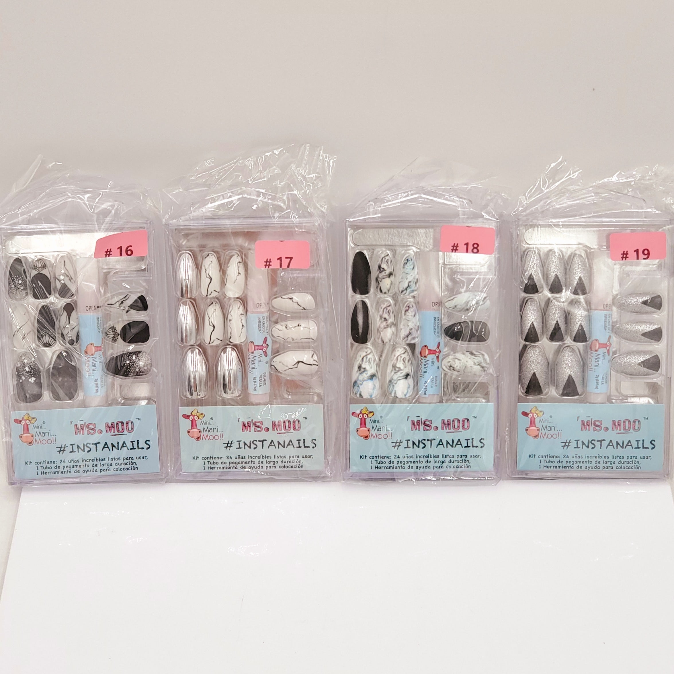 Pretty Women Nails w/Glue Assorted