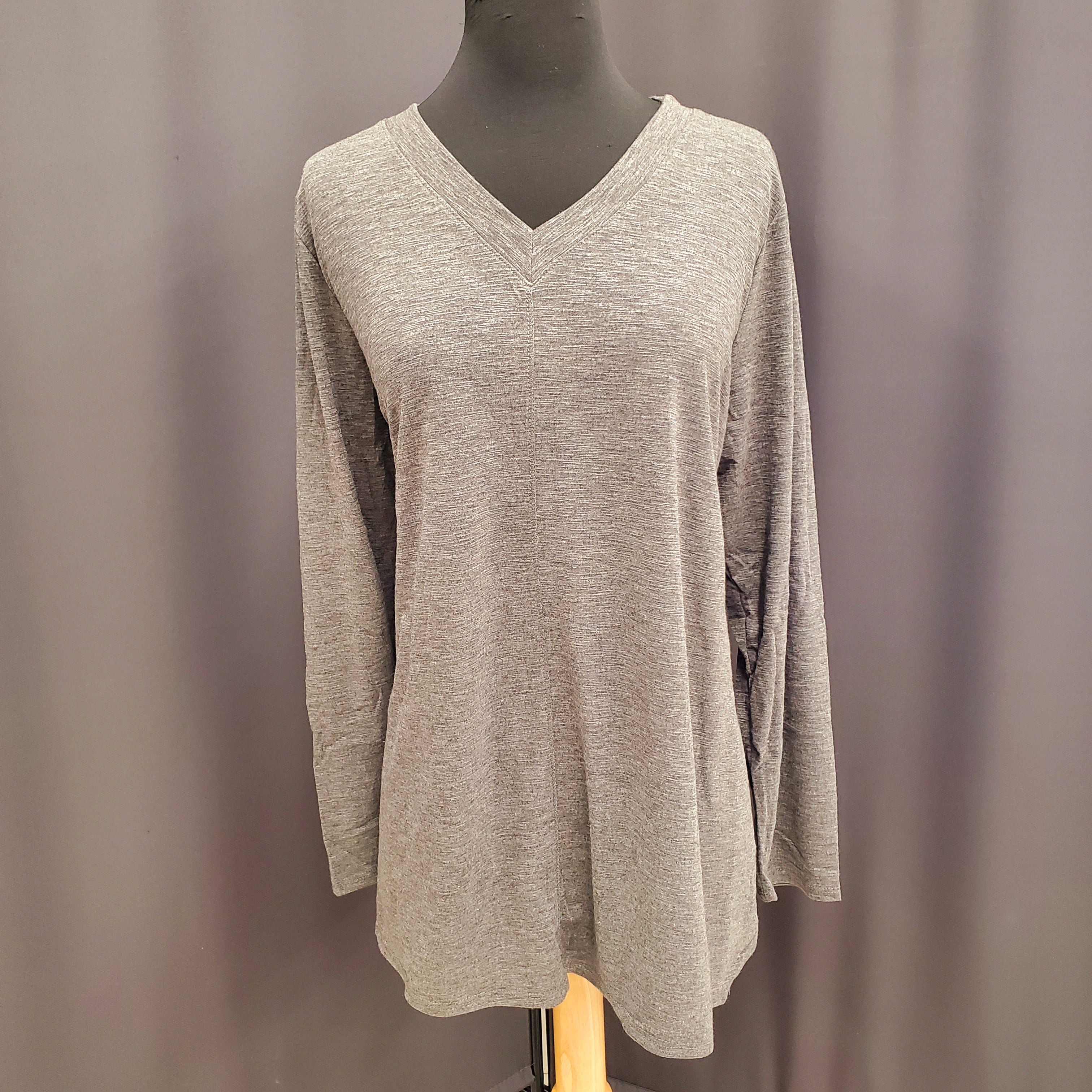 Plus Size Two Tone Slub V Neck Basic Top-Grey-Size 1X