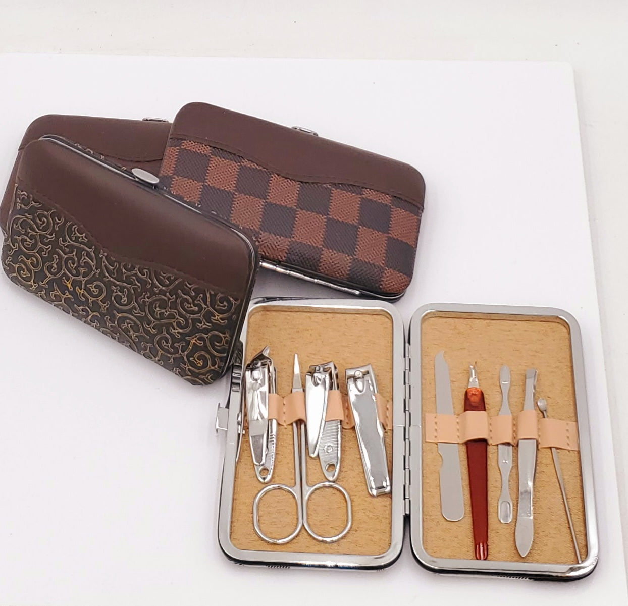 Manicure Set with Travel Case- 4 Designs to Choose From!