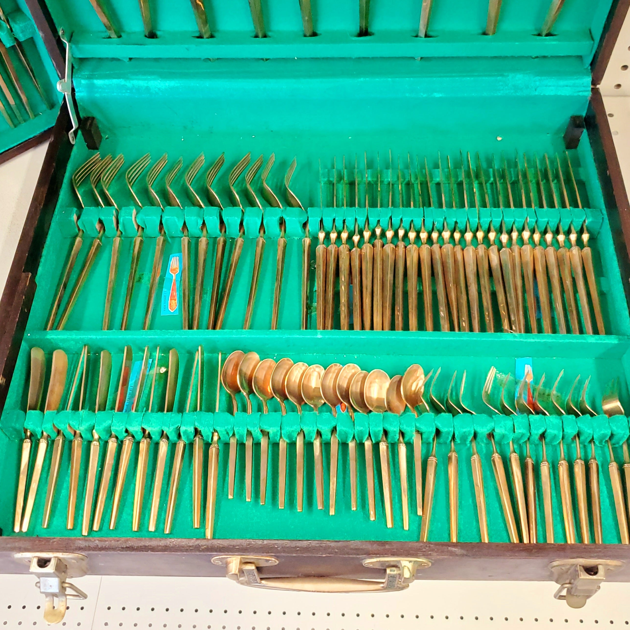 Vintage 144 pc Flatware Set from James Quality Jewelers, Bangkok, Thailand in Wooden Case