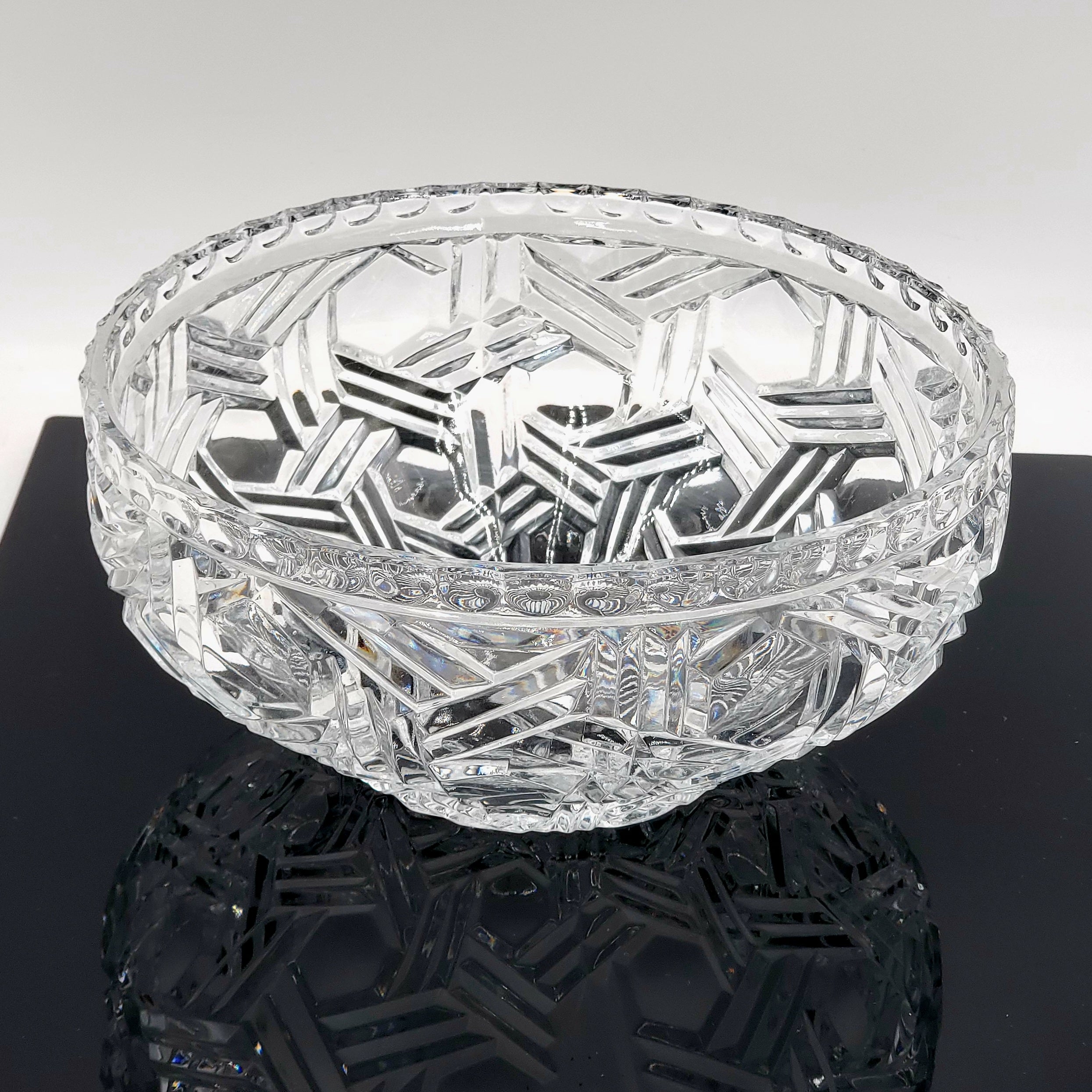 Beautiful Crystal Intricate Cut Bowl