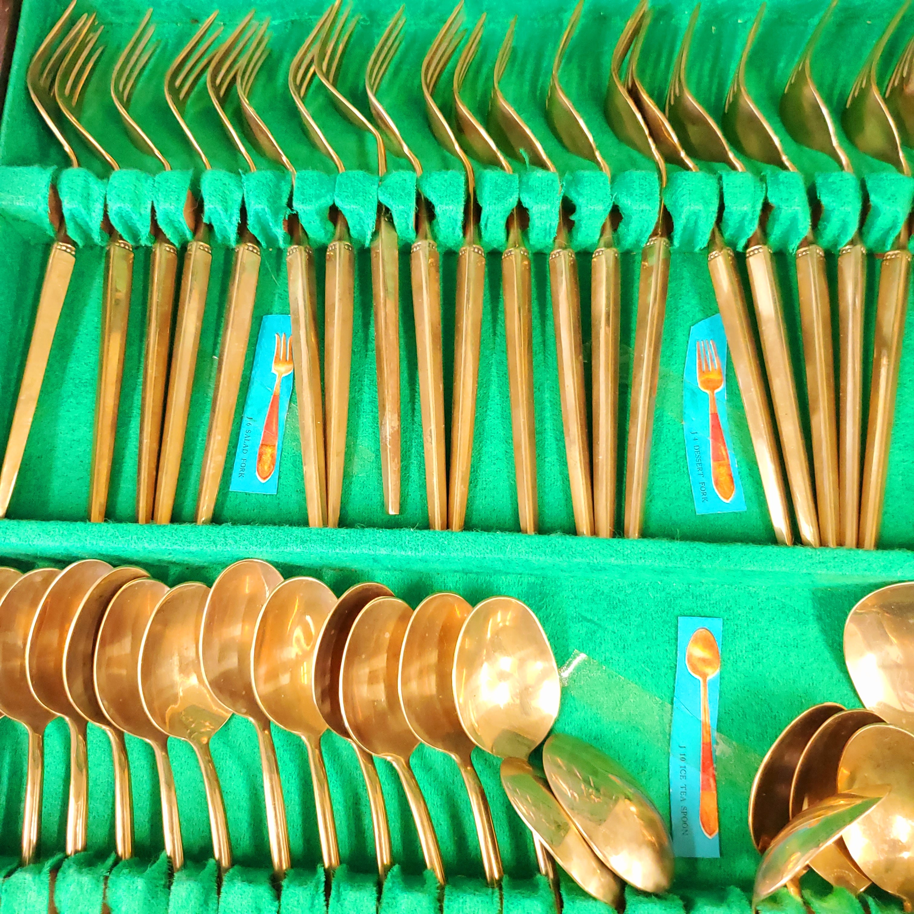 Vintage 144 pc Flatware Set from James Quality Jewelers, Bangkok, Thailand in Wooden Case