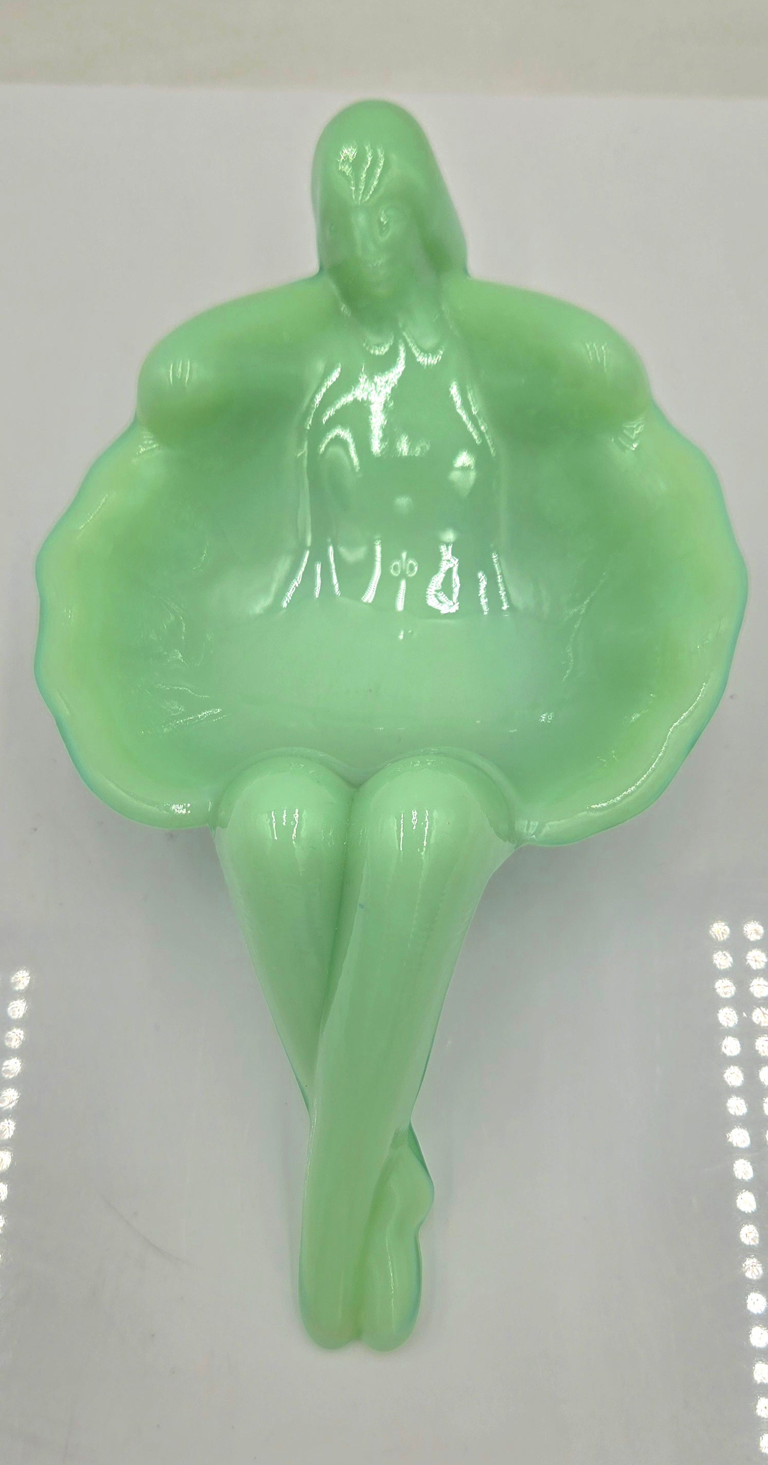 Jadeite "Bathing Beauty" Trinket Dish (45 Tickets Available)