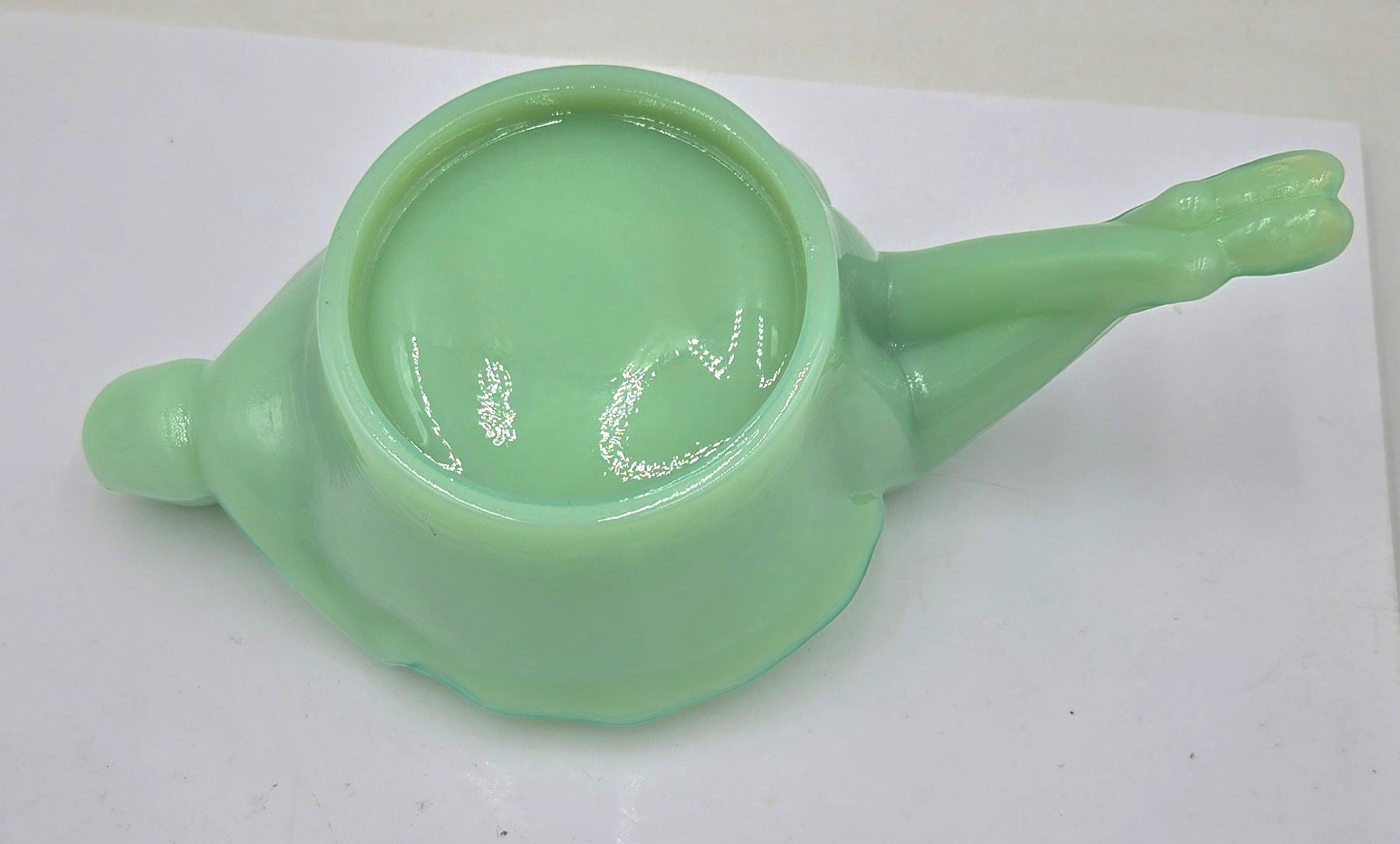 Jadeite "Bathing Beauty" Trinket Dish (45 Tickets Available)