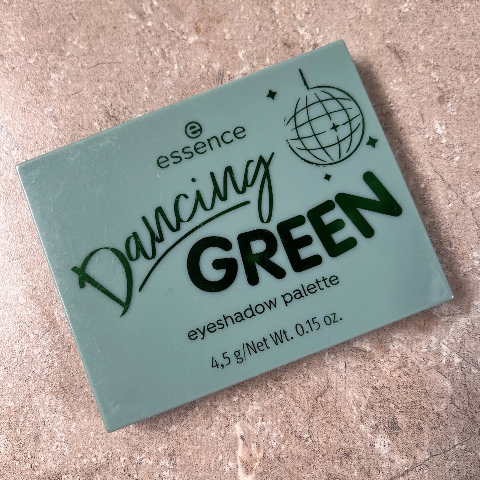ESSENCE Mini Eyeshadow Palette - Dancing Green - 0.15oz