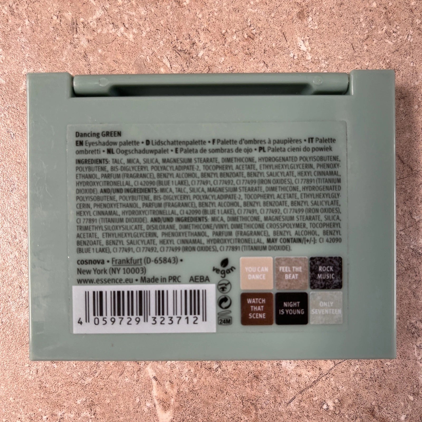 ESSENCE Mini Eyeshadow Palette - Dancing Green - 0.15oz