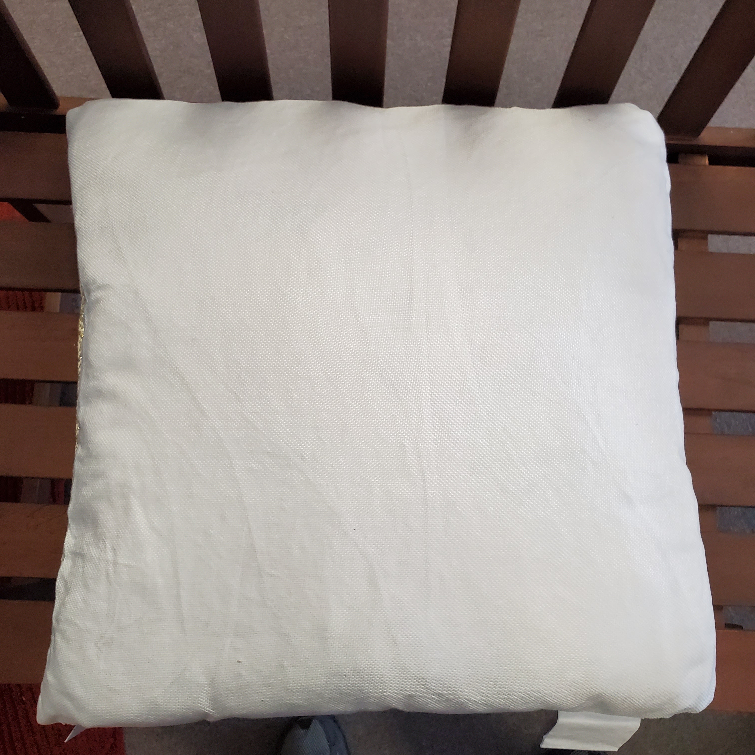 Marlo Lorenz Egret Gold Gina Metallic Woven 22x22 Pillow w/Zipper Poly/Cotton